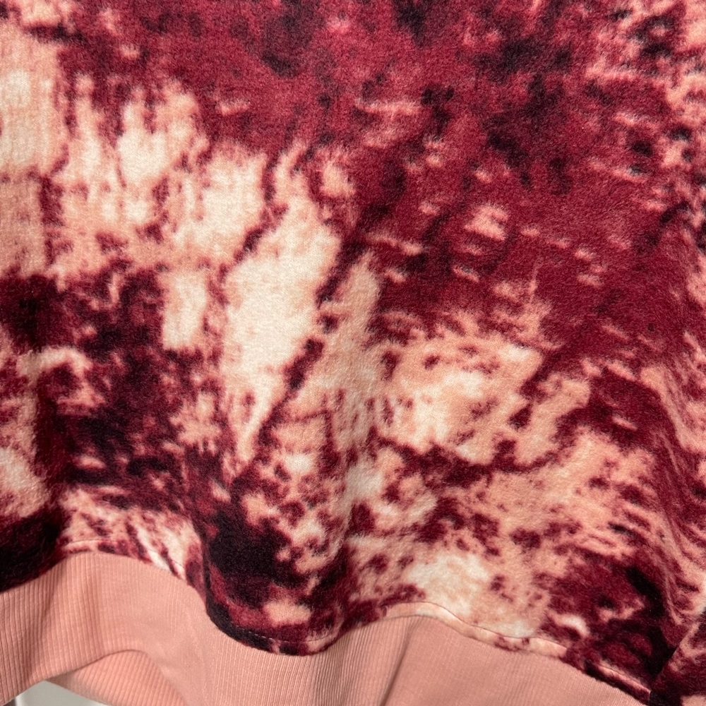 Crop Top - Picture 2 of 3